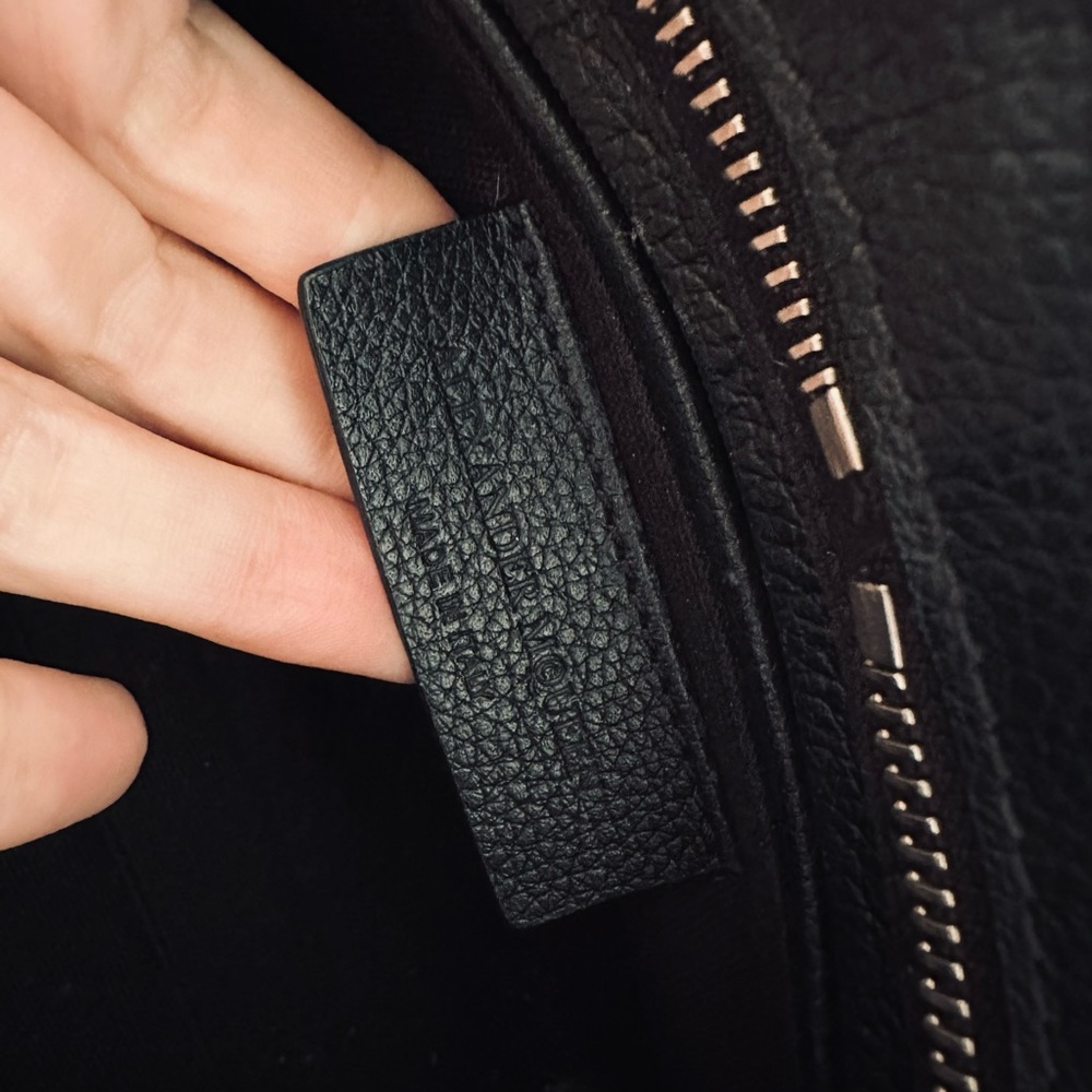 Alexander McQueen Mini Black Skull Bag - Picture 5 of 7